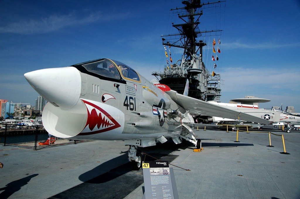 Razstavljeno letalo v muzeju USS Midway